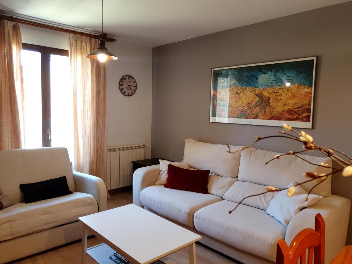 Mirador De La Catedral Apartment Jaca Exterior photo